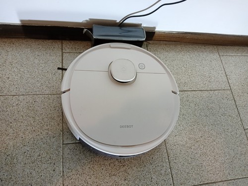 Ecovacs robot aspirapolvere - ecovacs,